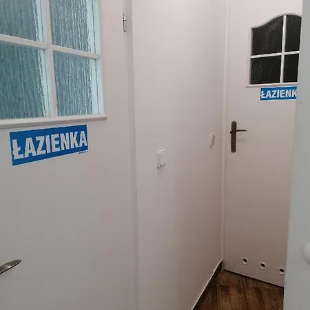 Tulip - Jednoosobowy Nr 3 Ze Wspolna Lazienka I Kuchnia Apartman