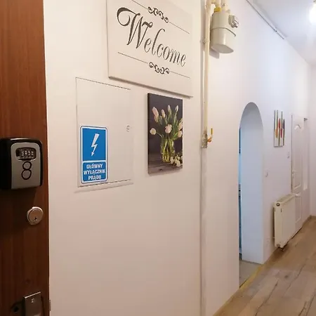 Tulip - Jednoosobowy Nr 3 Ze Wspolna Lazienka I Kuchnia Apartman *