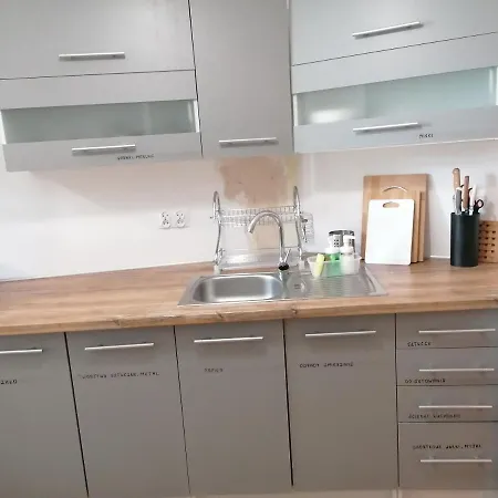 Tulip - Jednoosobowy Nr 3 Ze Wspolna Lazienka I Kuchnia Apartman *