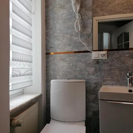 Tulip - Jednoosobowy Nr 3 Ze Wspolna Lazienka I Kuchnia Szczecin