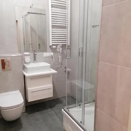 Appartamento Tulip - Jednoosobowy Nr 3 Ze Wspolna Lazienka I Kuchnia Stettino