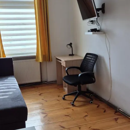 Tulip - Jednoosobowy Nr 3 Ze Wspolna Lazienka I Kuchnia * Szczecin